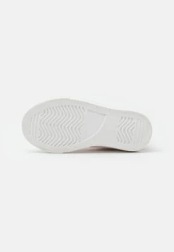 Friboo Sneakers Hoog - Rose Gold -Friboo bf061bae72f046f1b8e69eb1a4687583